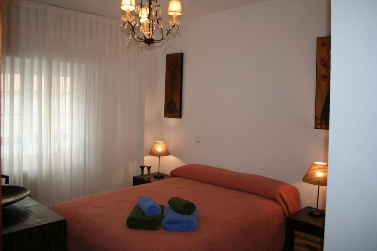 Alojamiento Adelfas Apartment Madrid Exterior photo
